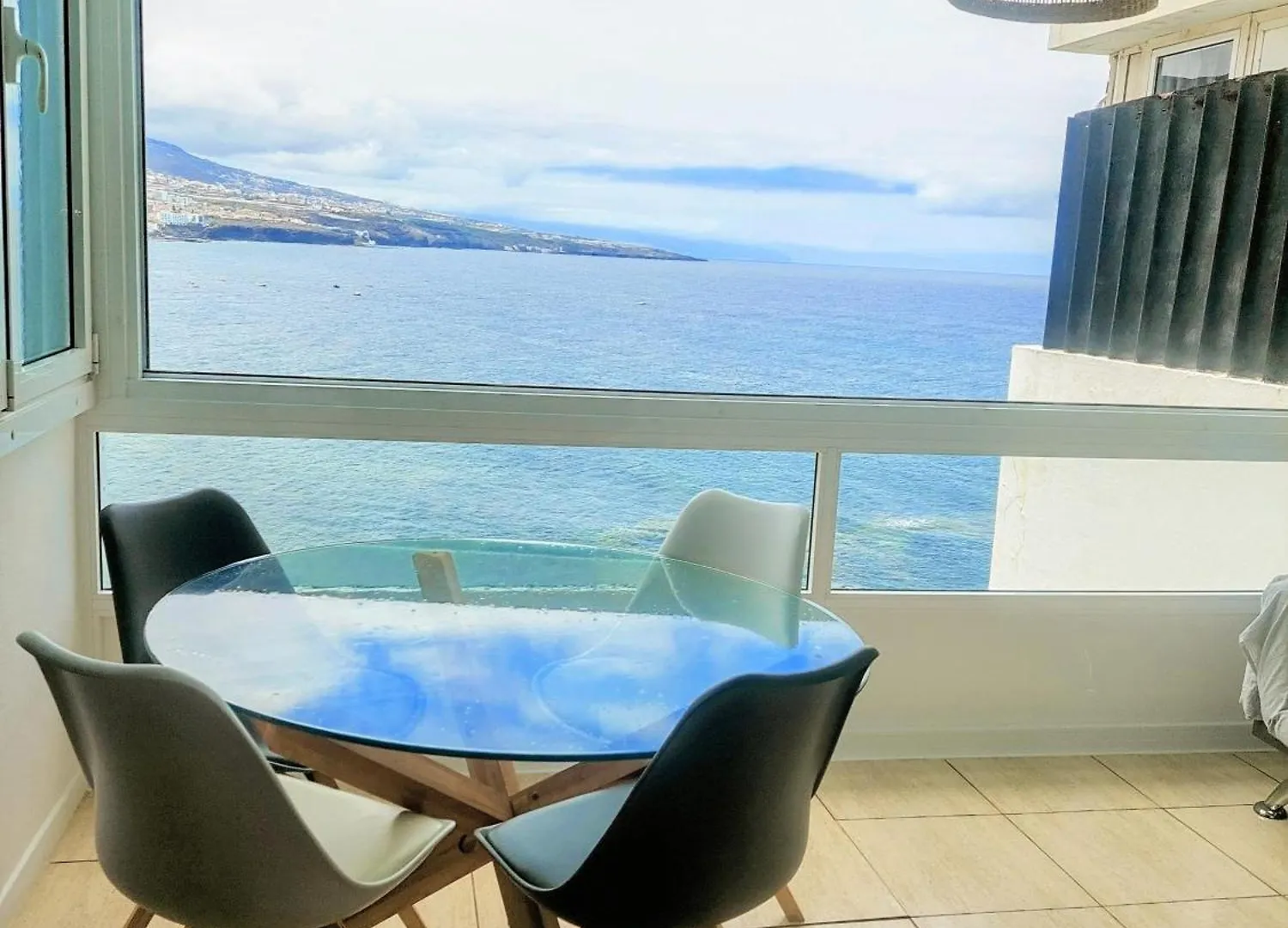 아파트 Altagay, Apartamento Frente Al Mar, Vistas A El Teide 푼타델히달고